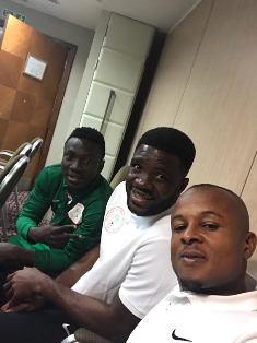 (Photo) Goalkeepers Ezenwa, Akpeyi And Etebo In High Spirits Despite Late Arrival In London